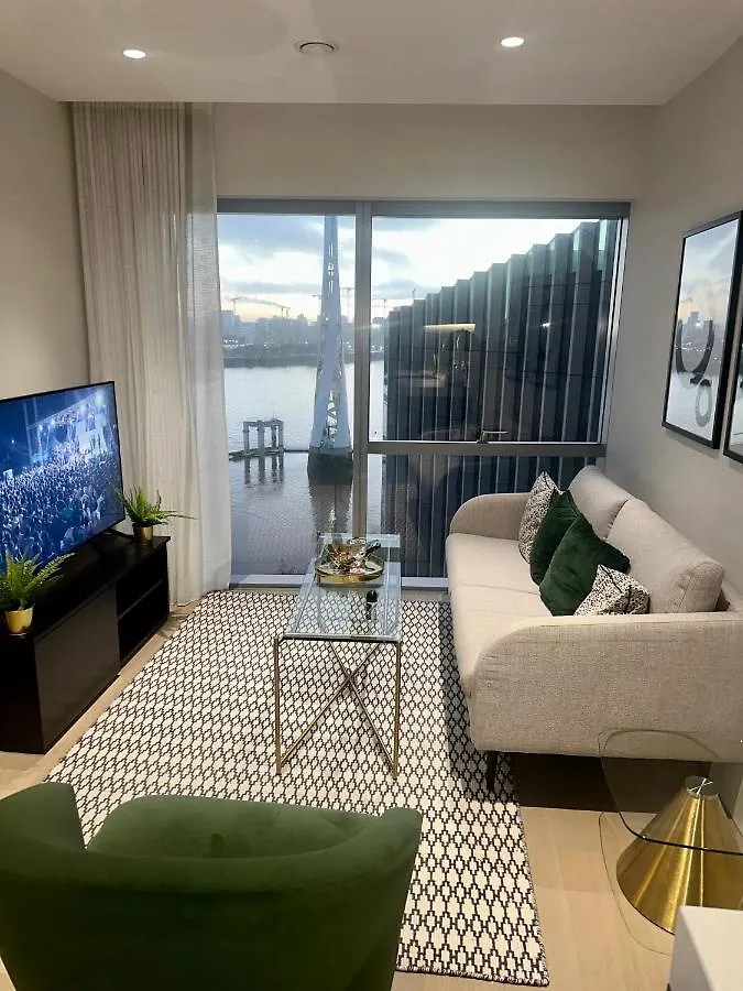 Godson Luxury One Bed Apartment London