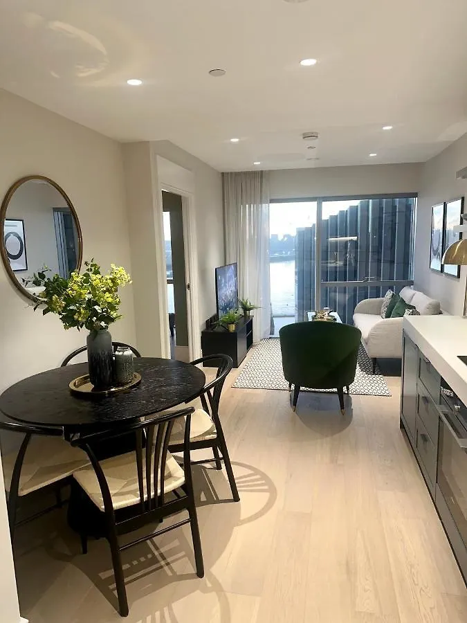 Godson Luxury One Bed Apartment London