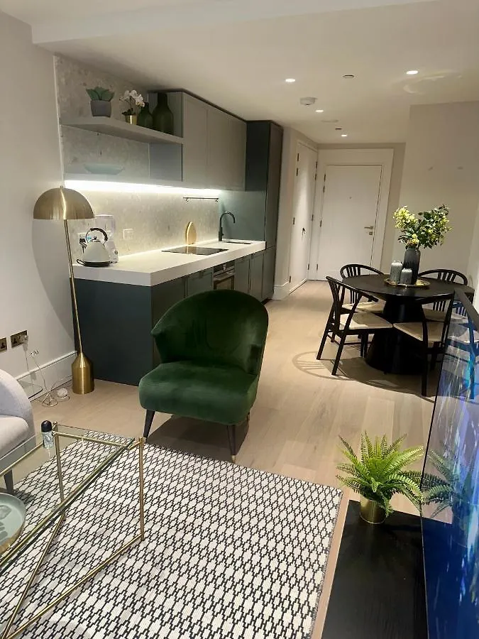 Godson Luxury One Bed Apartment London